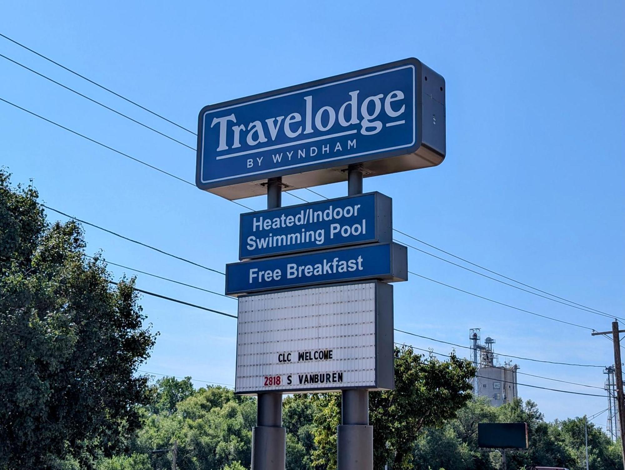 Travelodge By Wyndham Enid Екстериор снимка